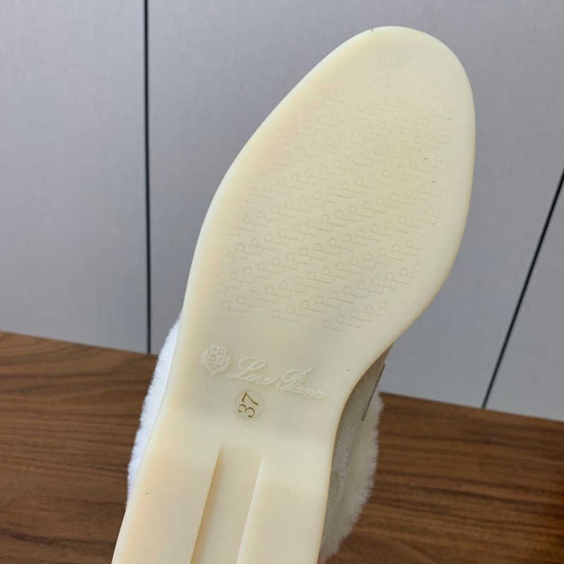 L0r0 P1ana loafers